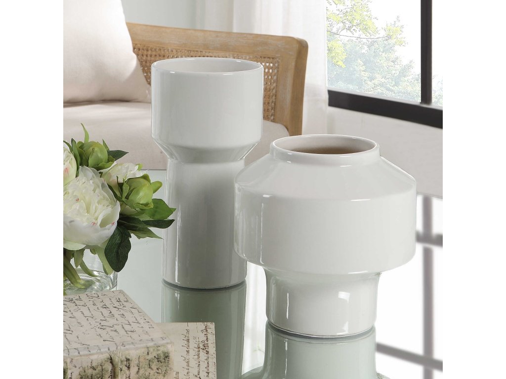 Illumina Vases, S/2