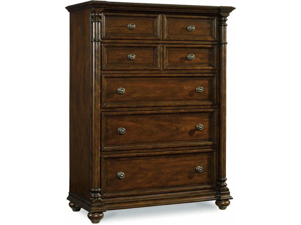 Leesburg Chest