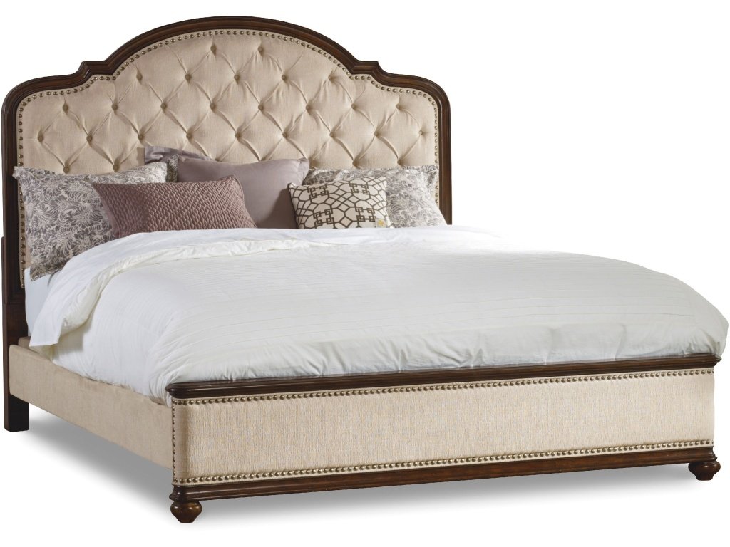 Leesburg Queen Upholstered Bed